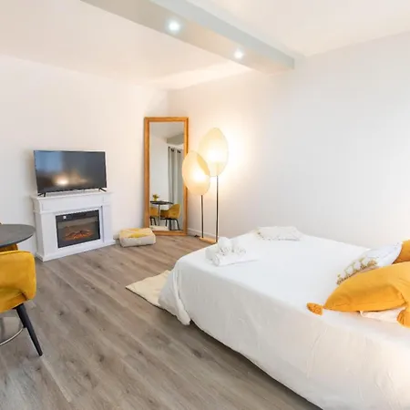 L'aurelia - Proche Centre-ville - Jardin Appartement *